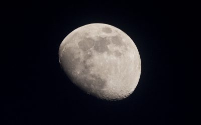 Watch Mars Slip Behind the Moon